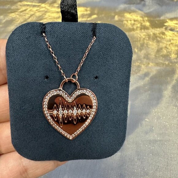 APM Monaco Love Heart Necklace - Picture 6 of 6